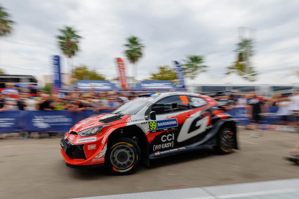 Solberg lidera el Rally de Italia y aviva su lucha por el título mundial