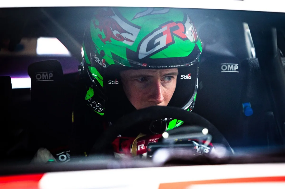 Evans busca mantener ventaja en el Rally de Japón pese a presión mental