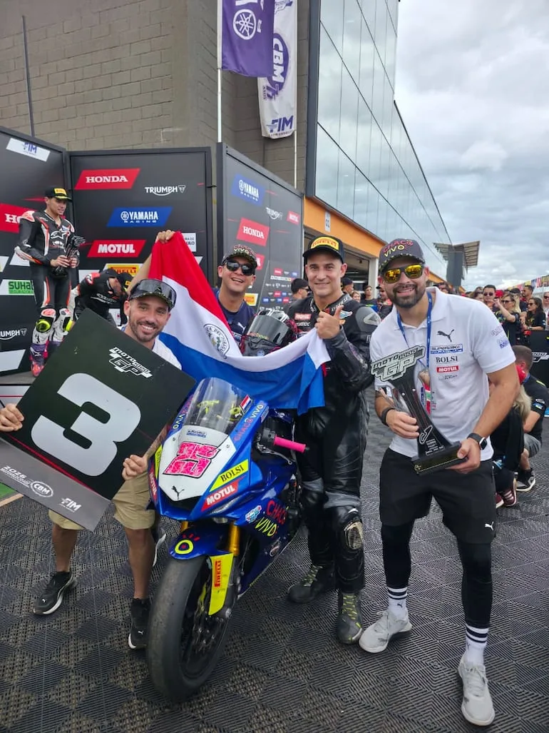 Pedro Valiente logra nuevo podio en la categoría GP600 del Moto 1000GP