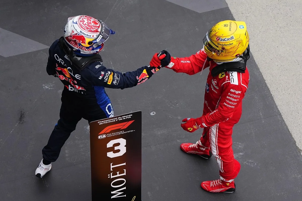 Hamilton logra su mejor resultado en Ferrari tras 17 meses de adaptación
