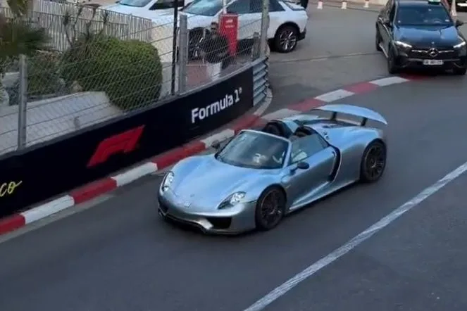 Los autos de lujo de Fernando Alonso: colecciones que inspiran a pilotos