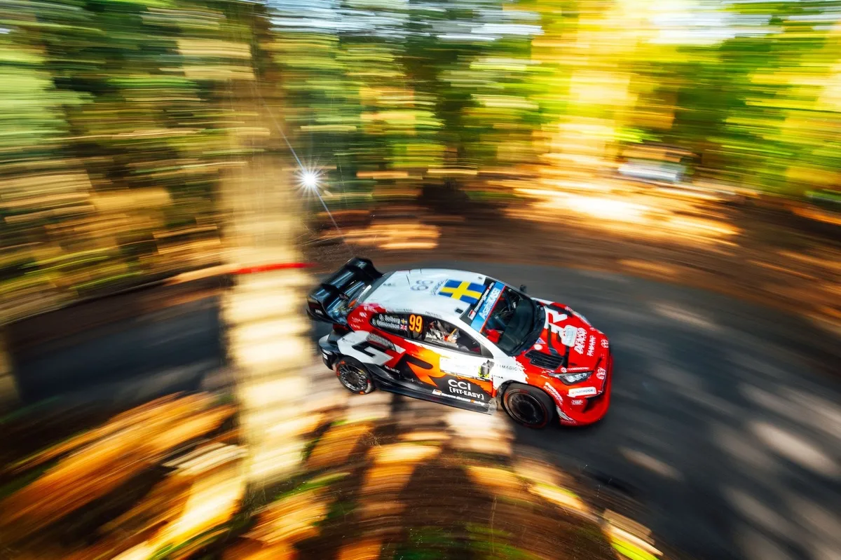 Solberg abandona el Rally de Japón tras accidente mientras luchaba por la victoria