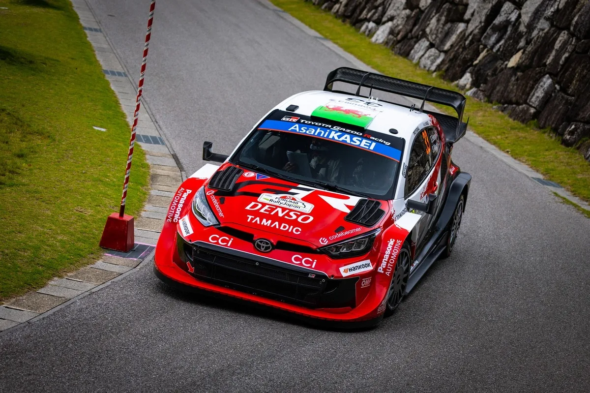 Evans domina el Rally de Japón y se acerca al título mundial