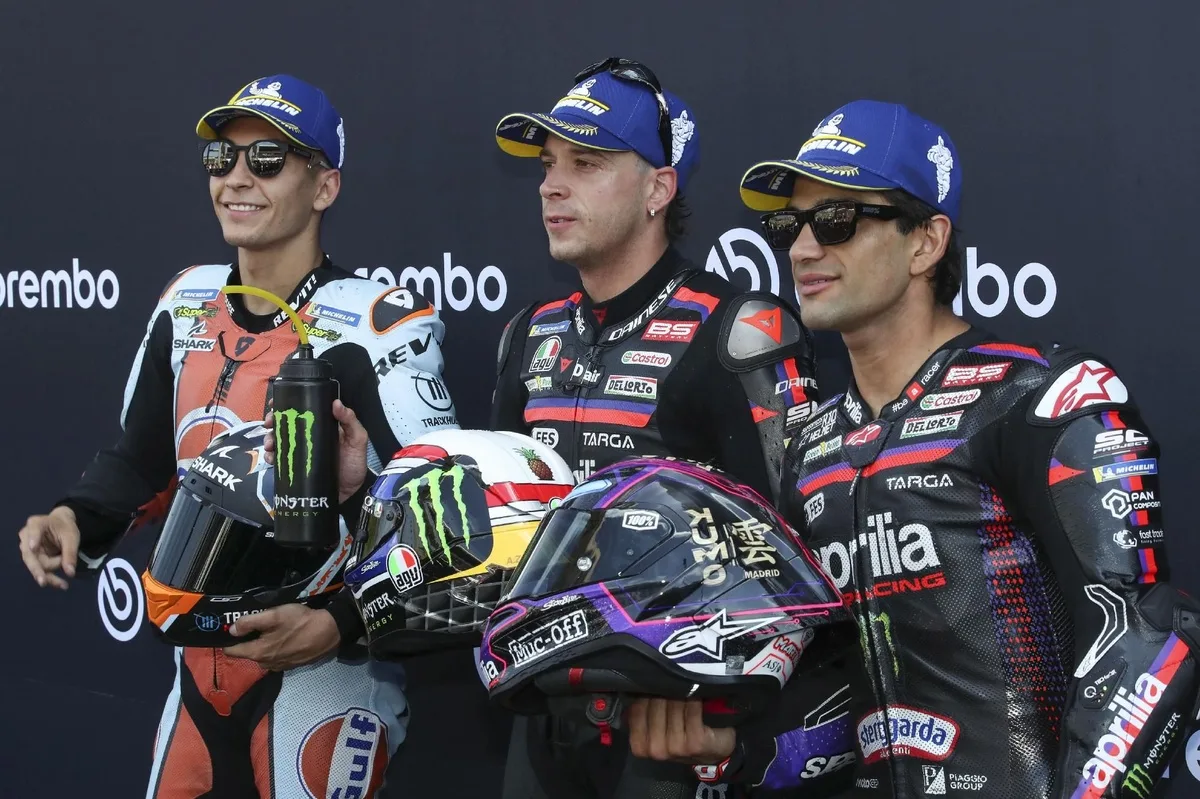 Aprilia logra histórico triplete en primera fila en el GP de Italia