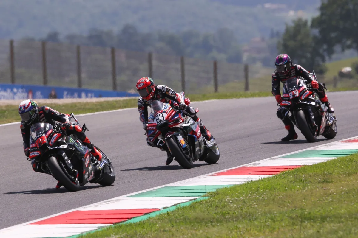 Bezzecchi domina en Mugello y suma su cuarta victoria de la temporada