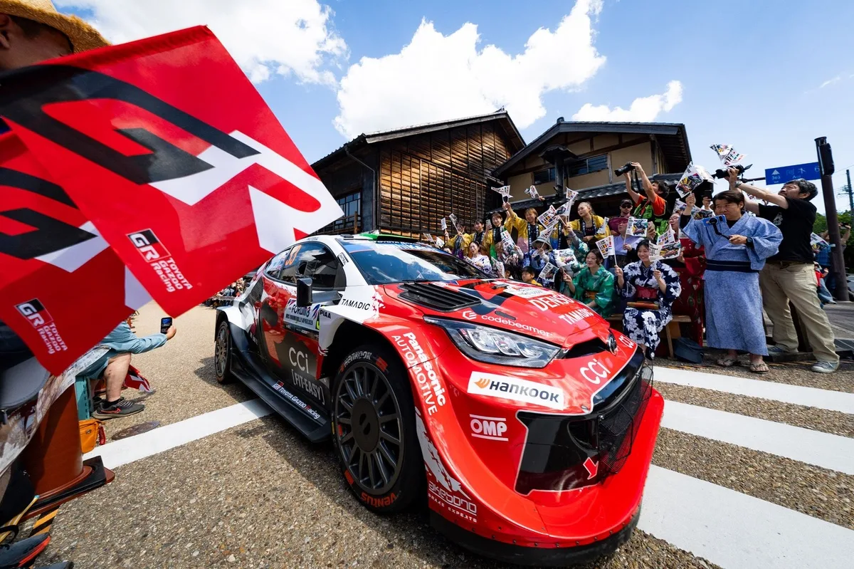 Elfyn Evans domina Rally Japón y amplía su ventaja en el campeonato mundial