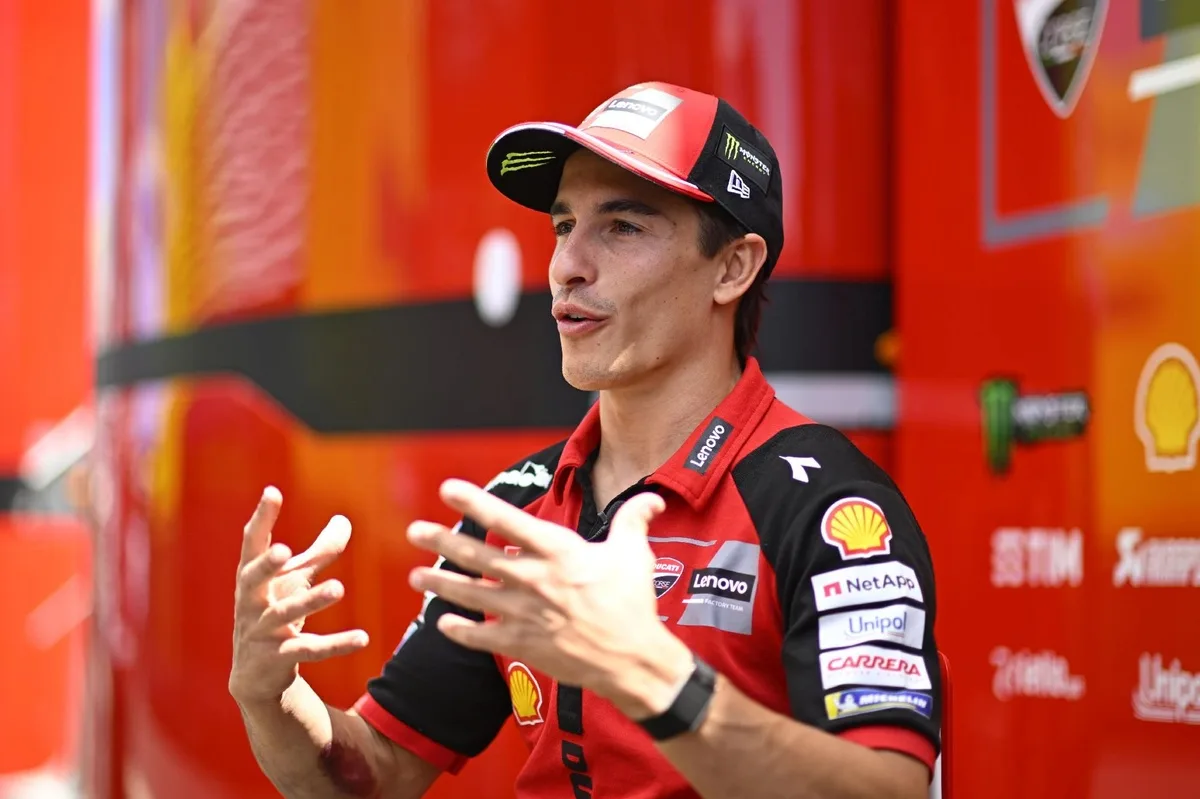 Márquez regresa con cautela tras cirugía en el hombro