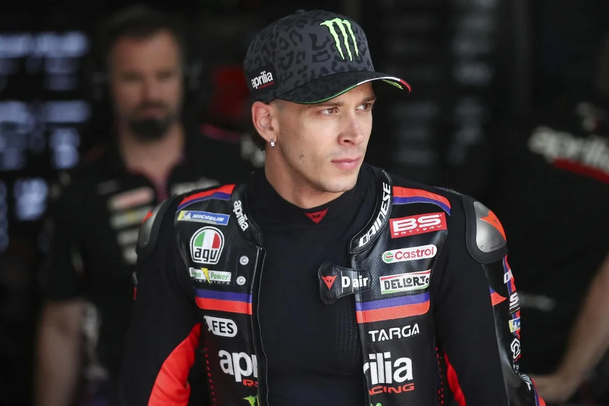 Bezzecchi enfocado en su proyecto con Aprilia sin comparaciones con Ducati