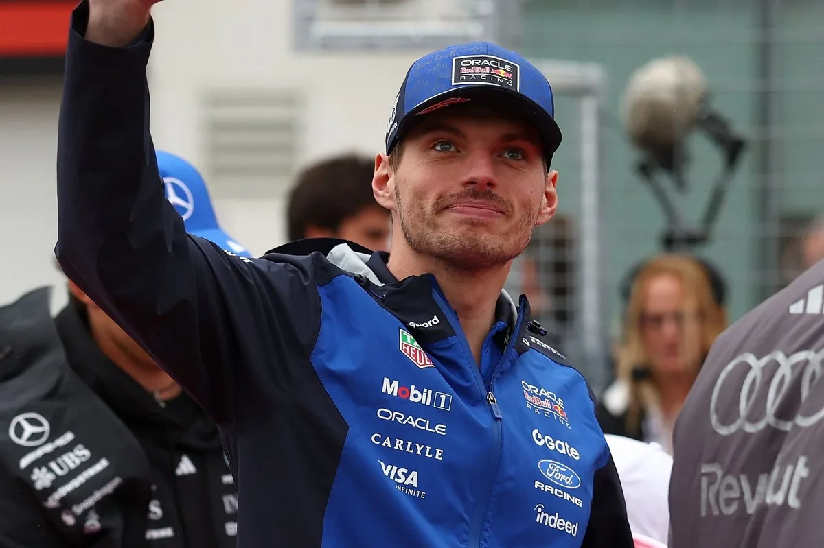 Verstappen revela la estrategia detrás de su crítica a Red Bull en Canadá