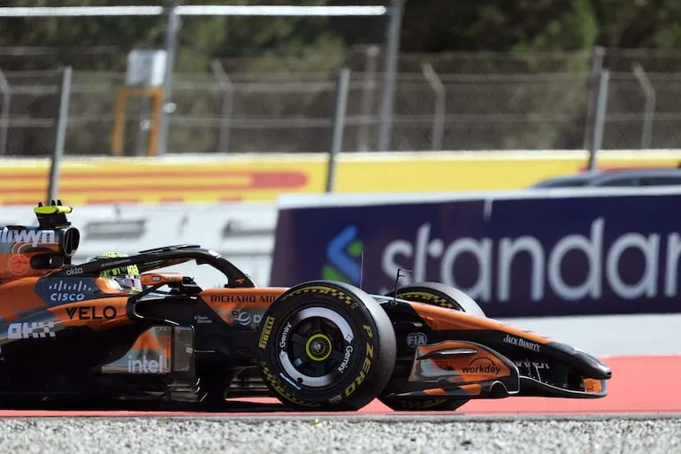 McLaren domina los entrenamientos en Barcelona: Norris se lleva la FP2 del GP de España