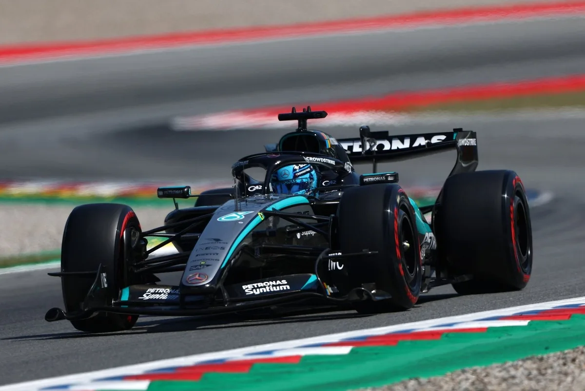 Russell se lleva la pole en Barcelona y frena la racha de Antonelli
