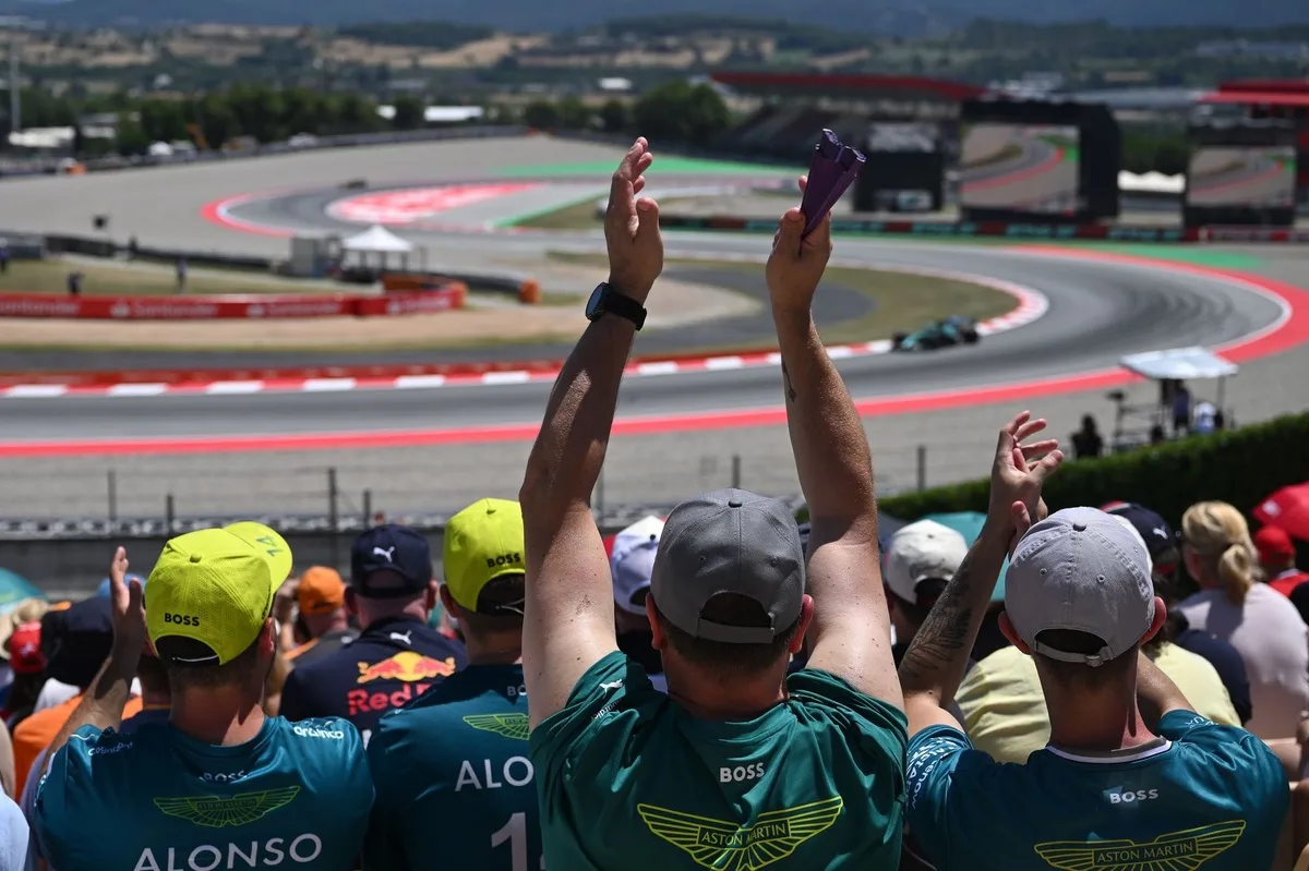 Russell domina en Barcelona y se acerca en la lucha por el título de F1 2026
