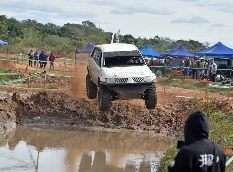 Centurión y Genez dominan la cuarta fecha del Campeonato Nacional Todoterreno