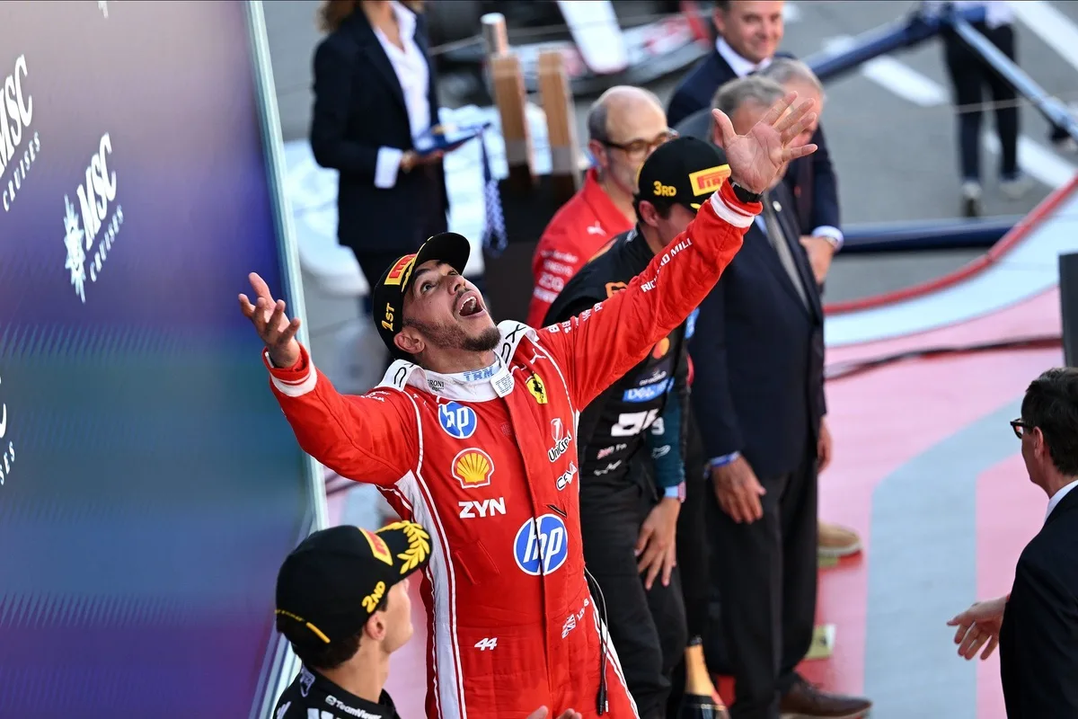 Hamilton resurgir en Ferrari: Rosberg ve al británico en su mejor momento