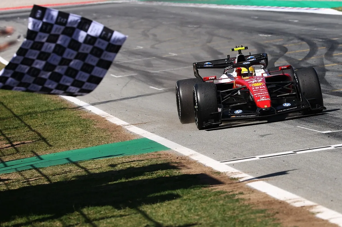 Hamilton triunfa en Barcelona con Ferrari en su debut con la Scuderia