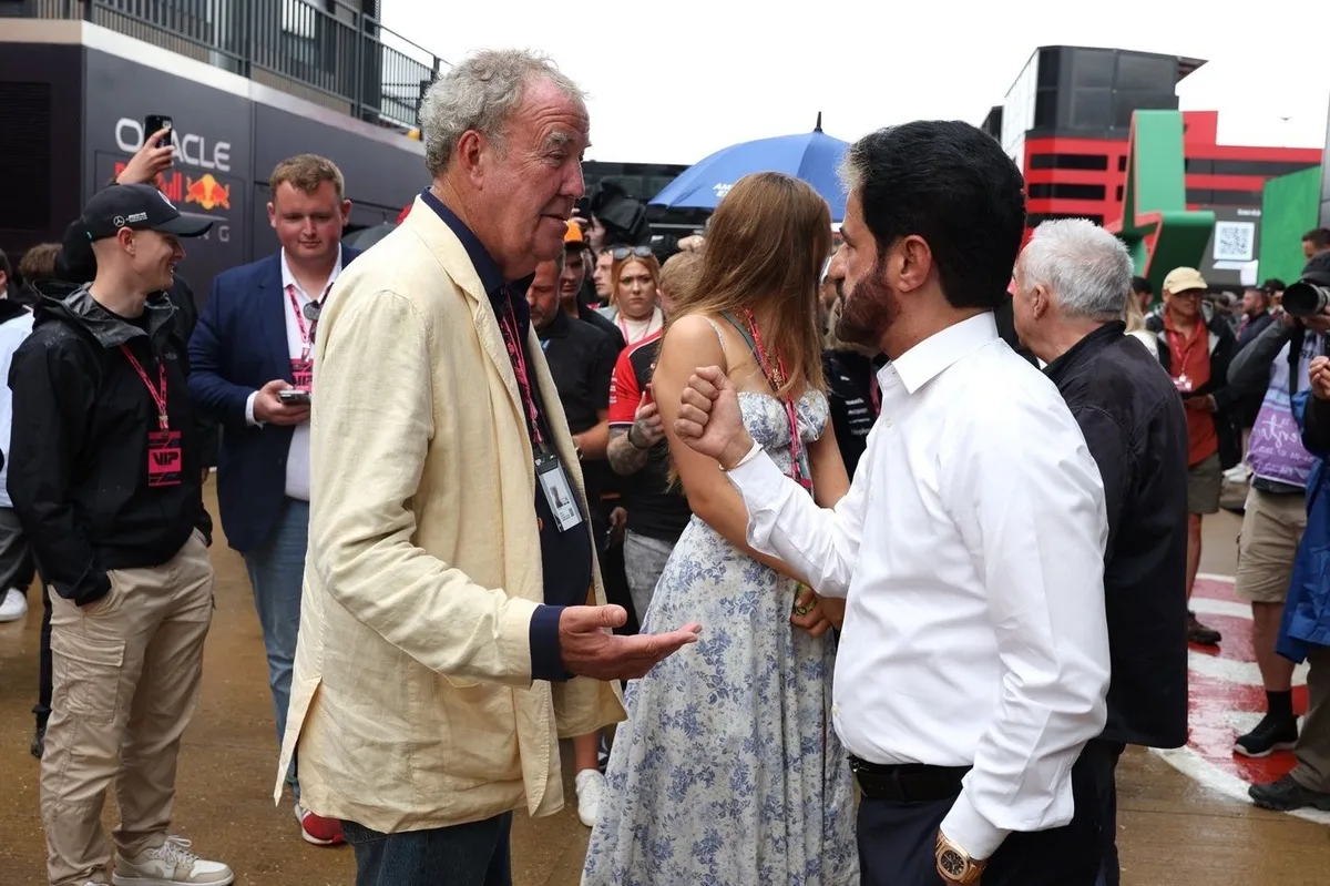 Hamilton triunfa en Ferrari: la reacción irónica de Jeremy Clarkson
