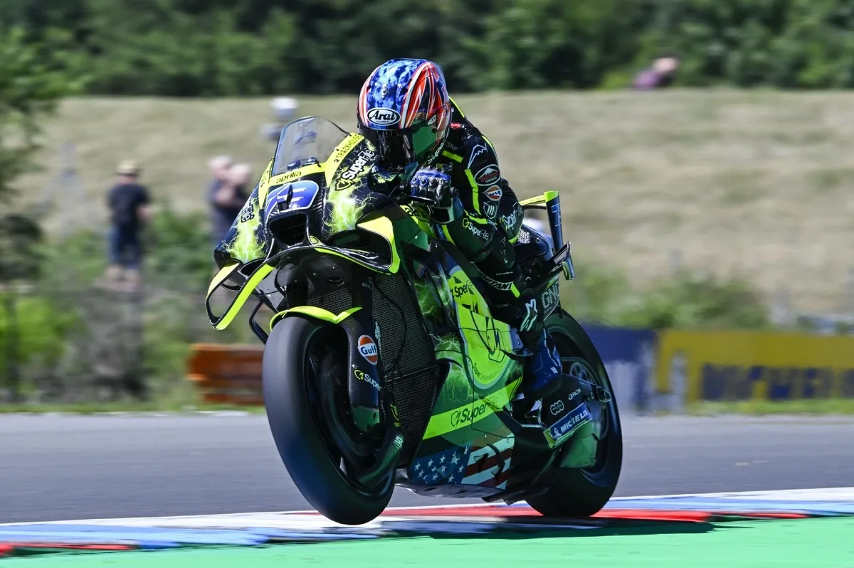 Ogura domina en Brno con nuevo récord de pista en el GP de República Checa