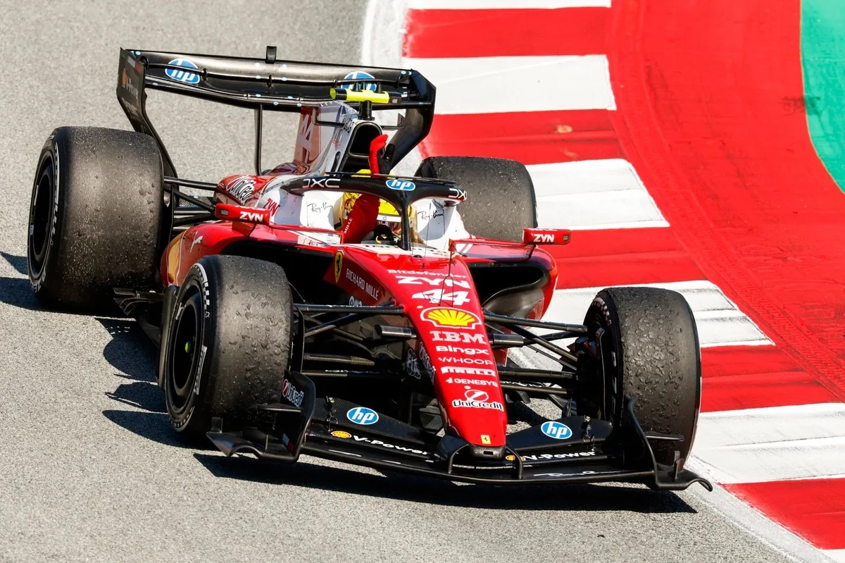 Hamilton logra su primer triunfo con Ferrari tras 31 intentos