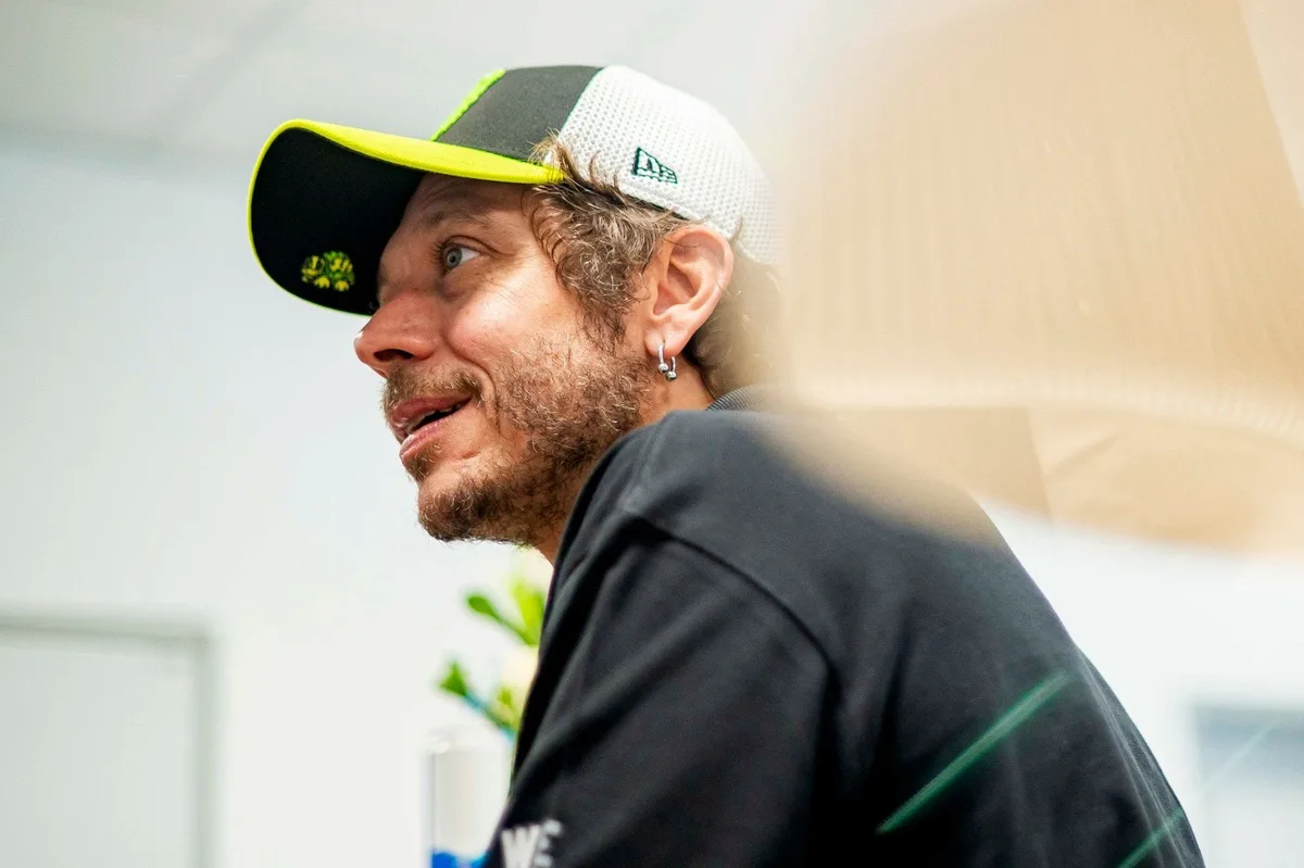 Valentino Rossi se anima a correr las 24 Horas de Nurburgring tras el éxito de Verstappen