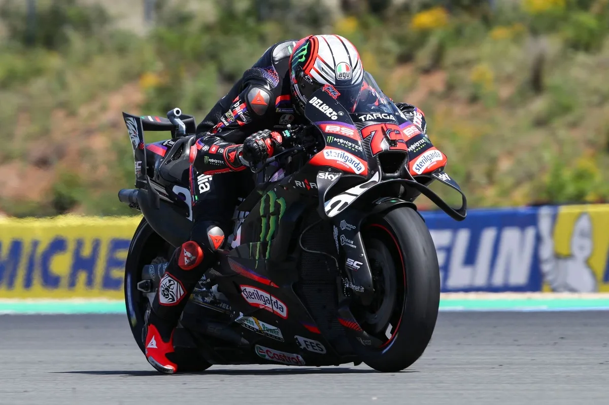 Bezzecchi enfrenta suspensión en MotoGP por conducta antideportiva