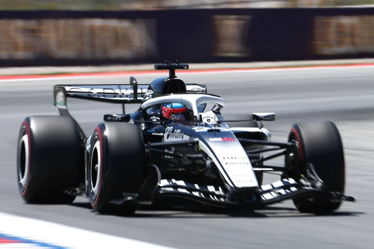 Piloto estadounidense experimenta la velocidad extrema de la F1 moderna