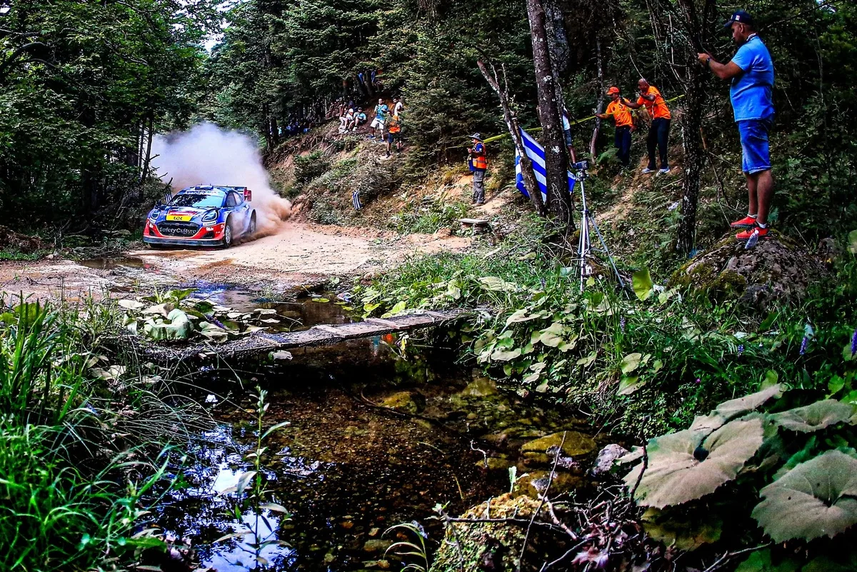 Rally Acrópolis 2026: Horarios, recorrido y guía de transmisión en vivo