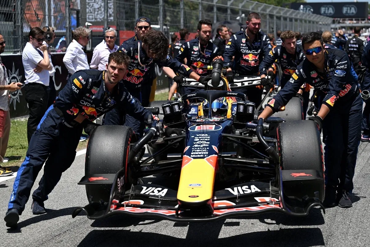 Red Bull enfrenta crisis de salidas en F1 2026 con su nuevo motor