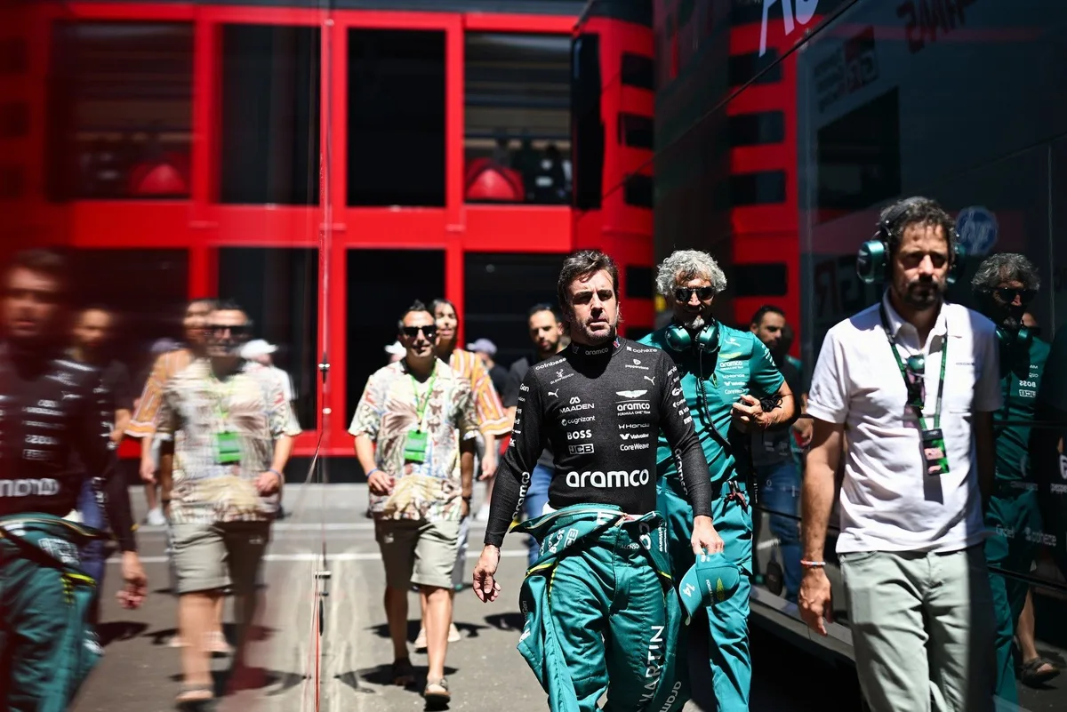 Alonso enfrenta nuevos desafíos en la F1: Aston Martin busca cerrar la brecha