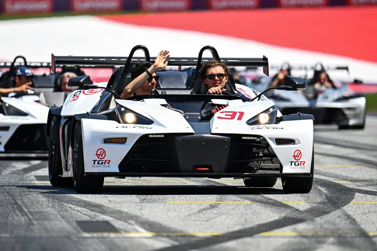 F1 renueva su desfile con autos deportivos KTM en el GP de Austria