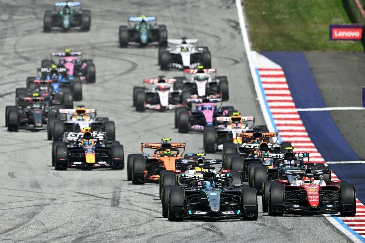 Russell triunfa en Austria y acerca a Mercedes en el campeonato 2026