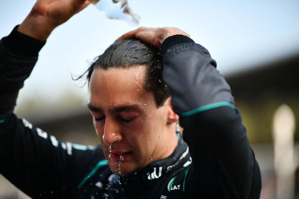 Russell celebra su regreso al triunfo tras semanas de frustración en la F1