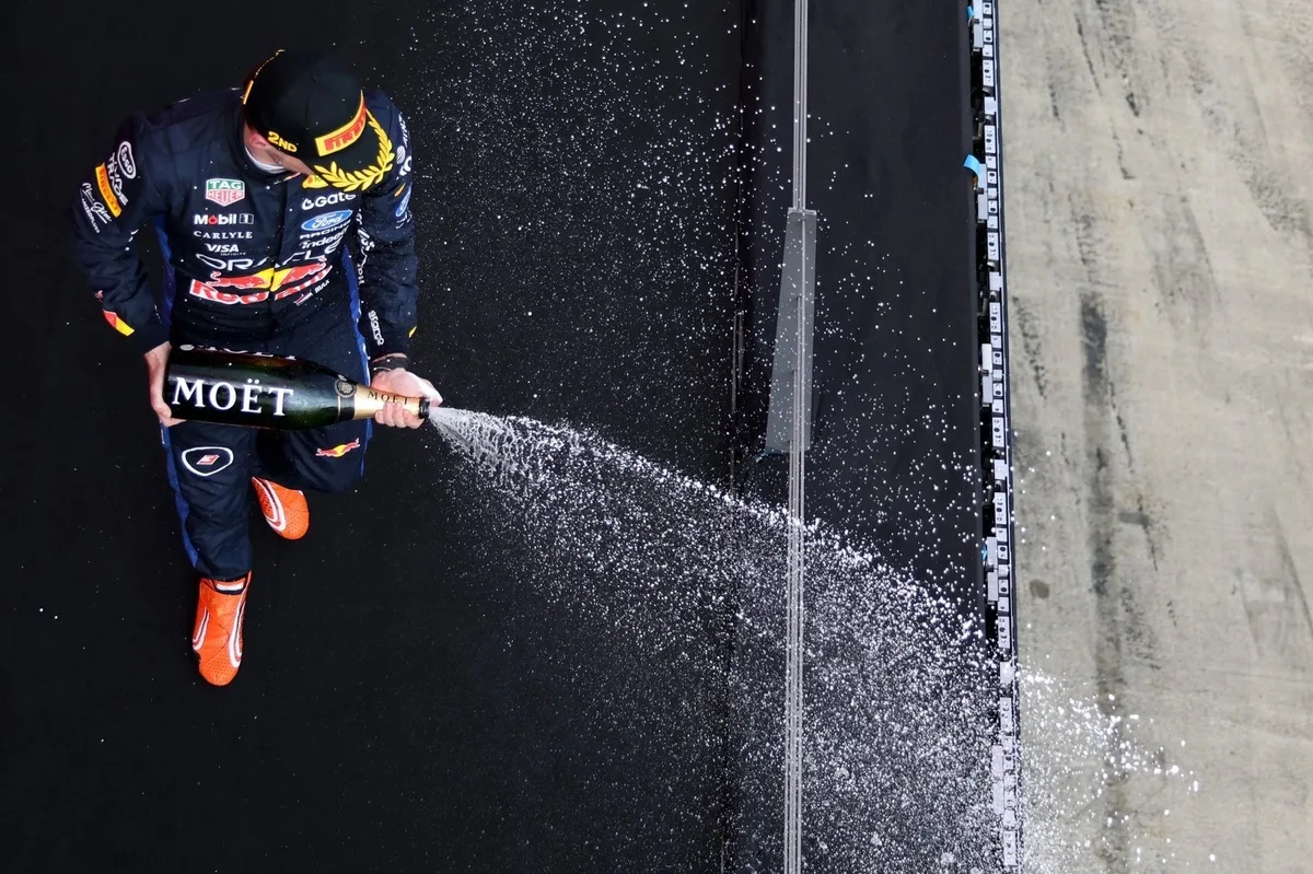 Verstappen reconoce que Red Bull aún tiene camino por recorrer para competir por títulos