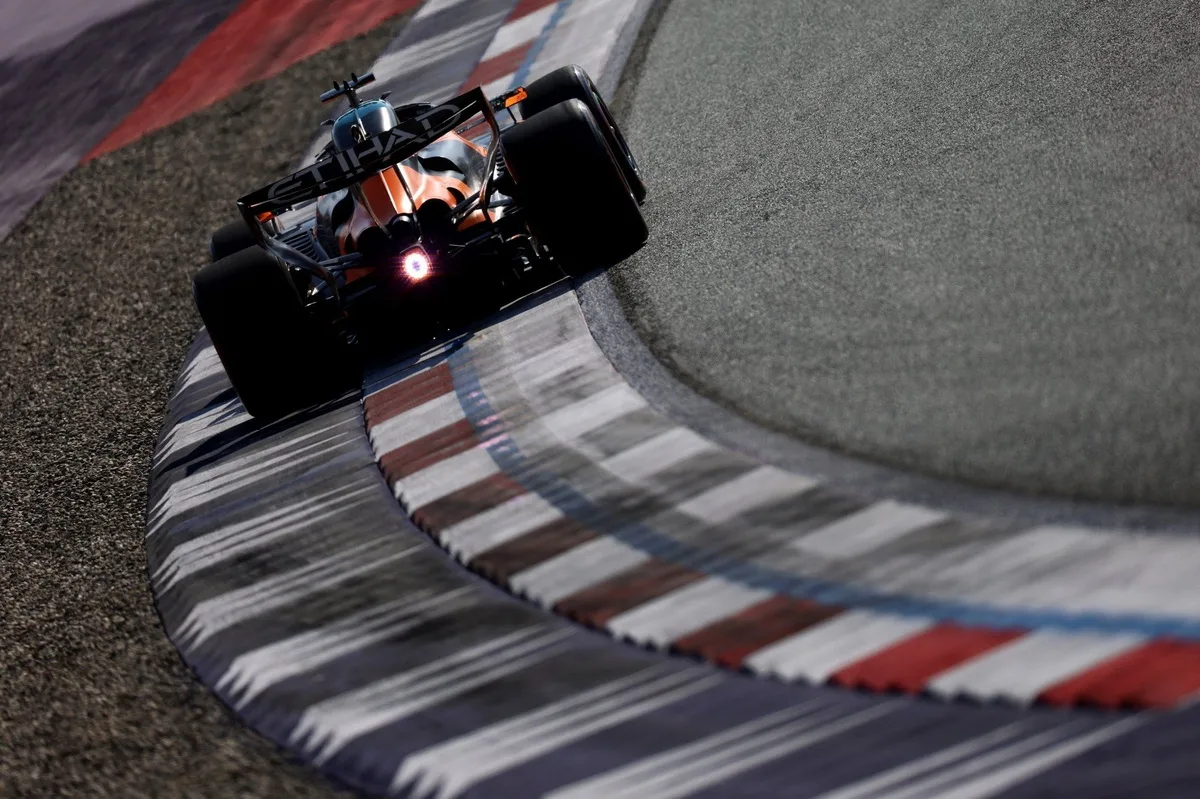 McLaren reconoce retraso en desarrollo: "Necesitamos 2-3 meses para recuperarnos"