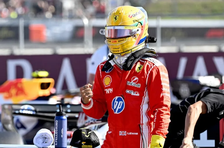 Hamilton domina la clasificación de Silverstone y se lleva la pole de la carrera sprint