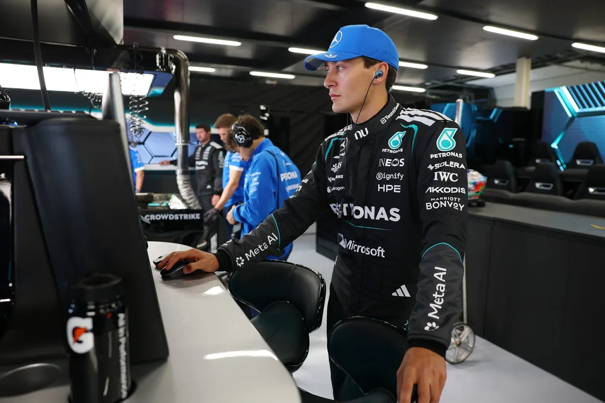 Russell enfrenta dificultades en Mercedes mientras Antonelli lidera el campeonato