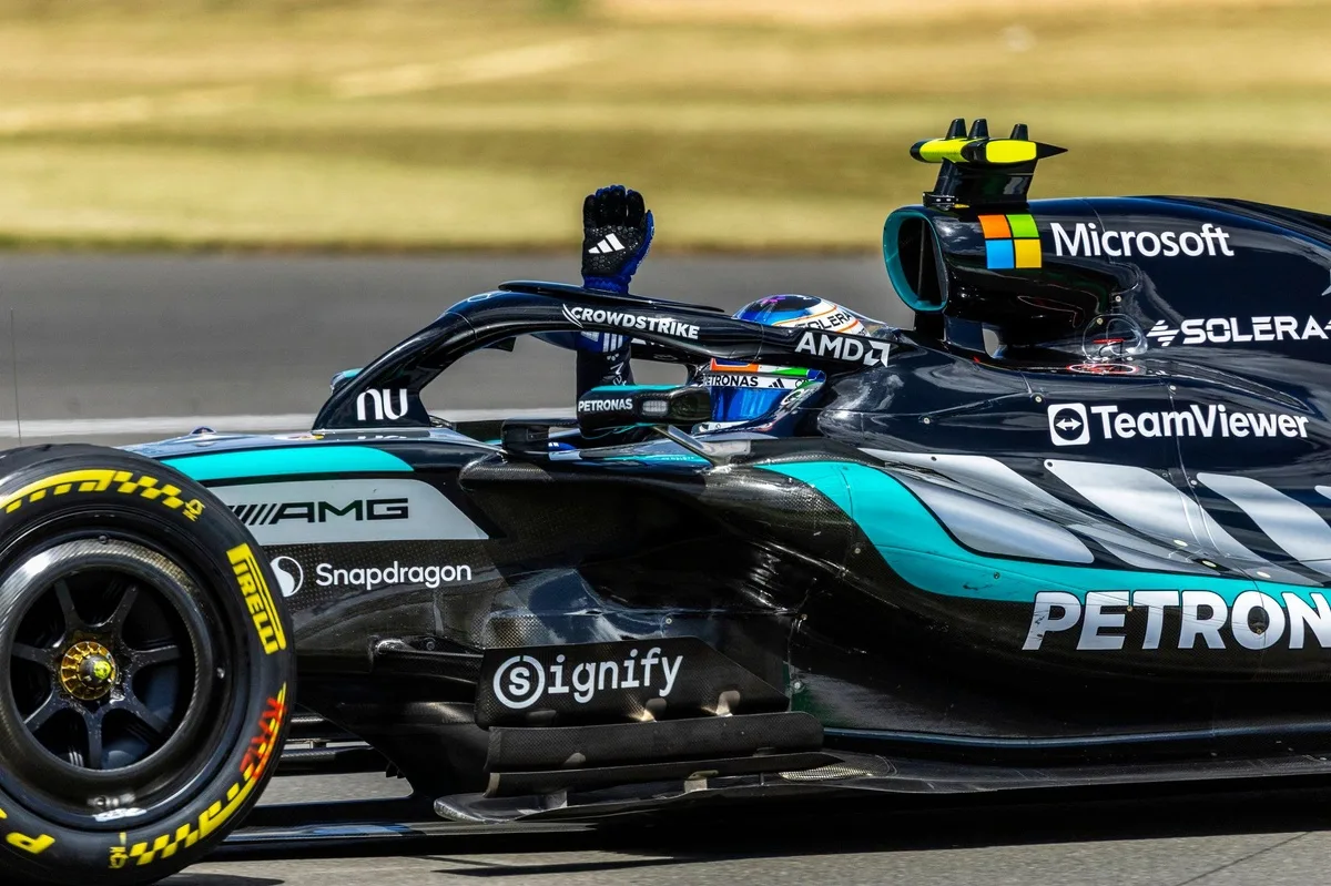 Antonelli logra su quinta pole en Silverstone; Russell se desmorona en cuarta posición
