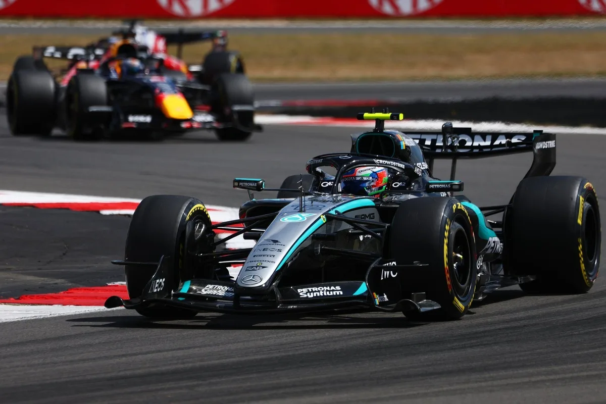 Antonelli vence a Hamilton en espectacular sprint de Silverstone