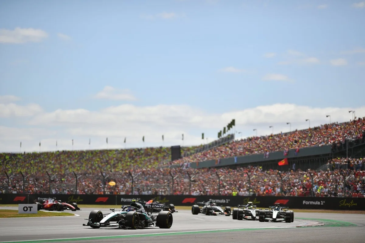 Antonelli mantiene el liderato en F1 2026 tras la carrera sprint de Silverstone