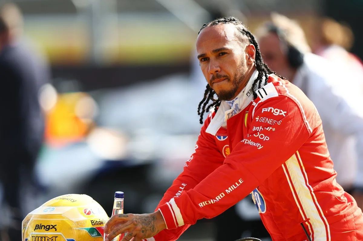 Hamilton se mantiene en el podio tras decisión de los comisarios en Silverstone