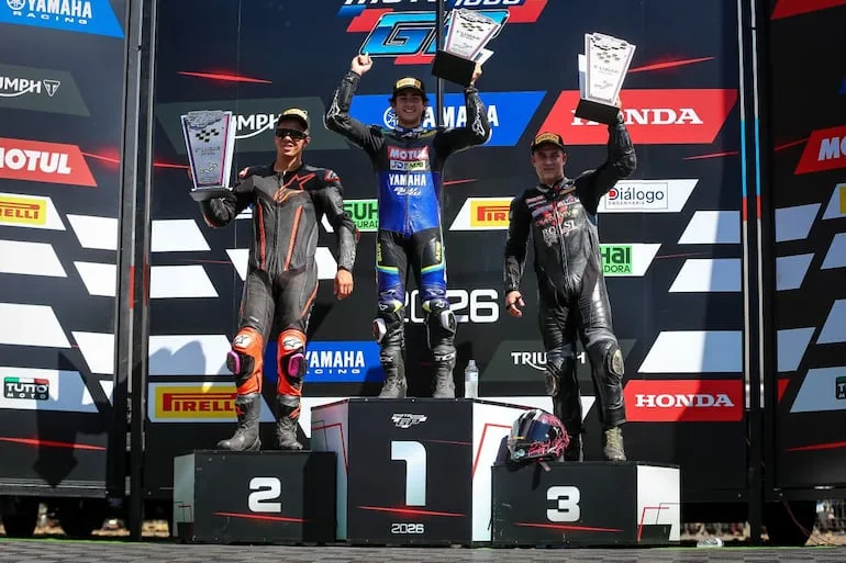Pedro Valiente vuelve al podio en el Moto 1000 GP de Brasil