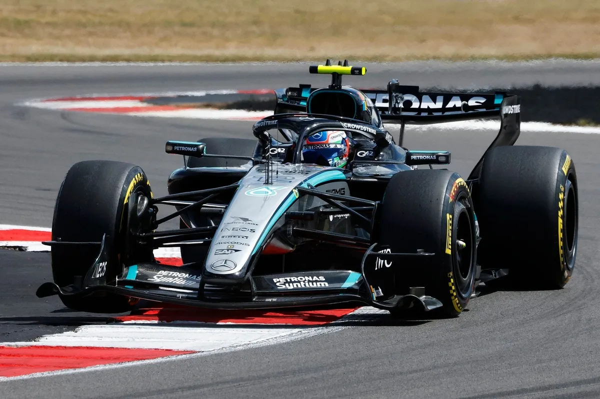 Pirelli prueba neumáticos de 2027 en Silverstone con Mercedes y Williams