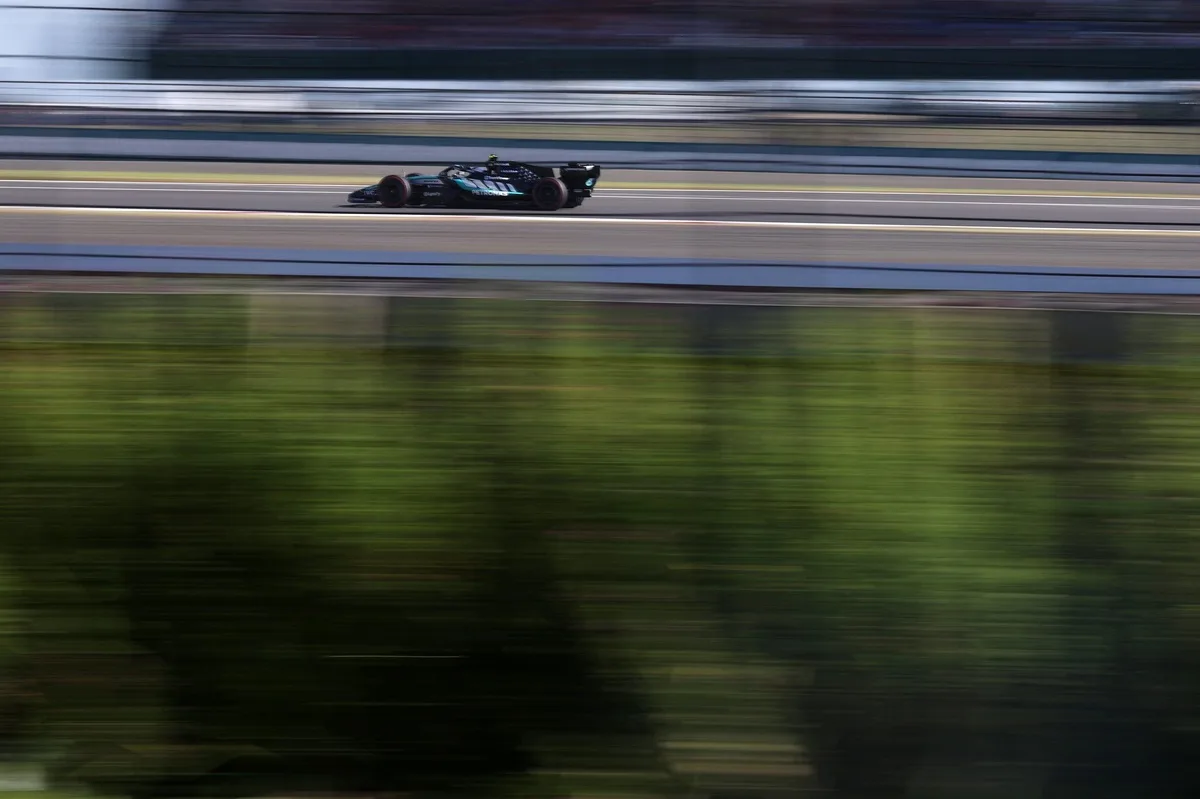 Mercedes investiga problema de velocidad máxima de Russell en Silverstone
