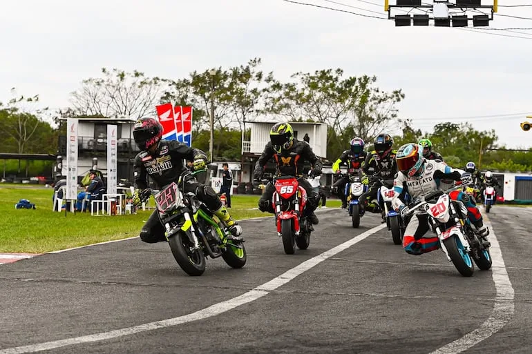 Moto Velocidad: Cuevas, Areco, Acuña y Valiente dominan la 4ª fecha del campeonato