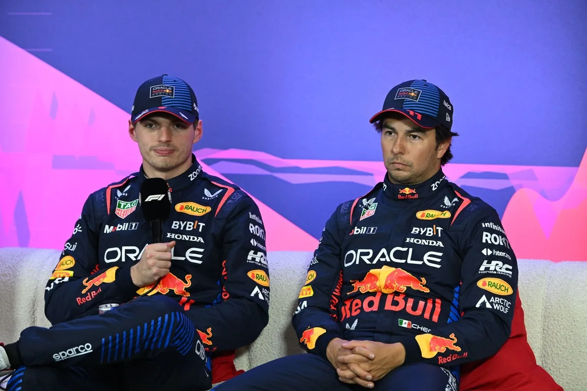 Sergio Pérez revela el impacto emocional de competir junto a Max Verstappen