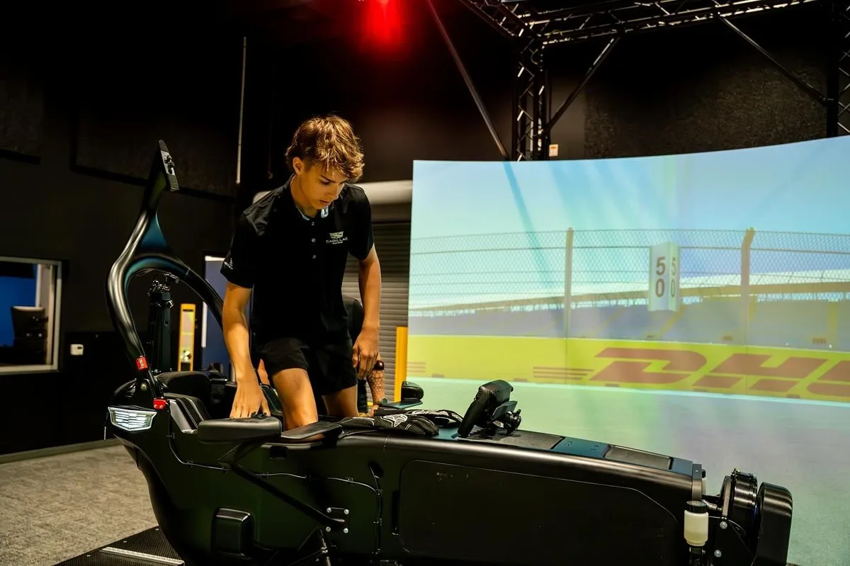 Cadillac F1 apuesta por joven talento de 16 años en programa de simulador