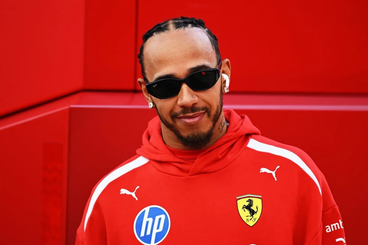 Hamilton revela su secreto: abandonó el simulador de Ferrari y mejora su rendimiento