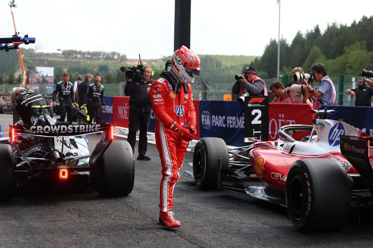 Leclerc se queda a dos segundos de la victoria en Spa tras una batalla emocionante