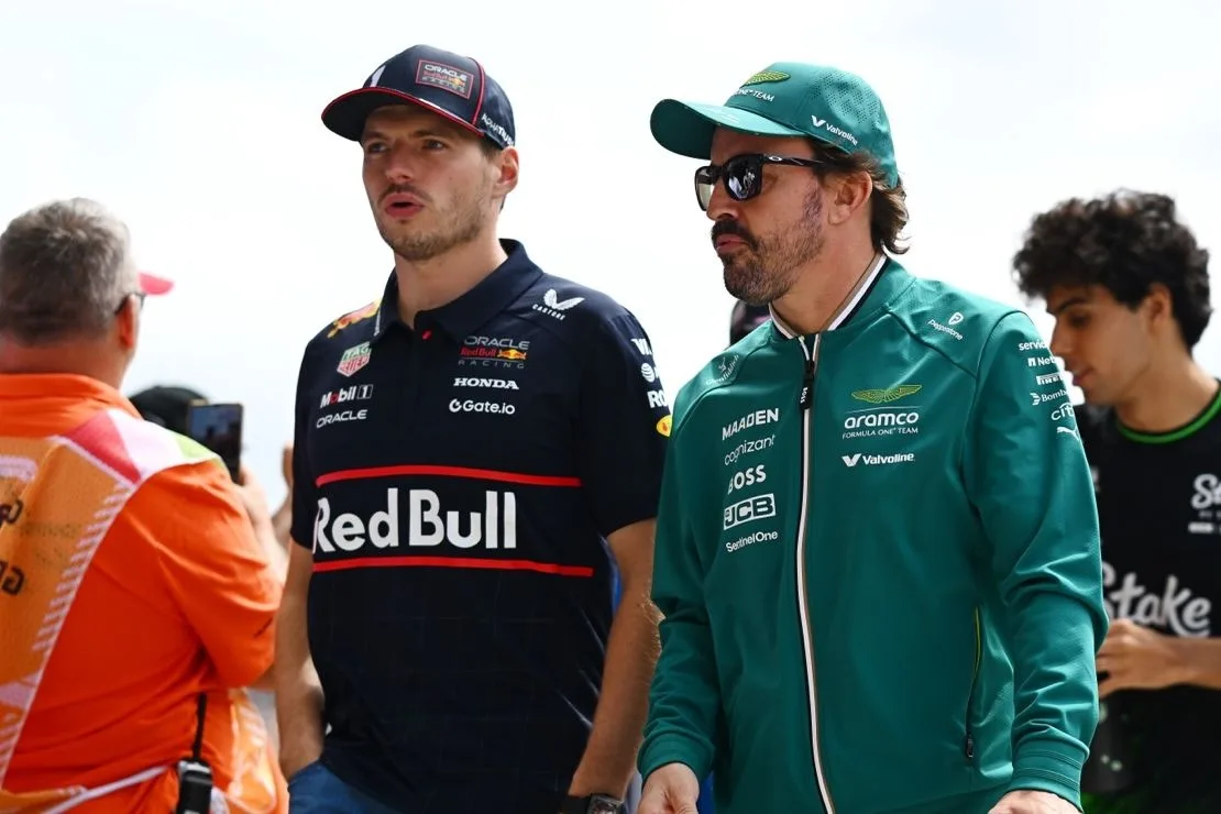Verstappen respalda a Alonso: "Tiene nivel para competir en el top 5"
