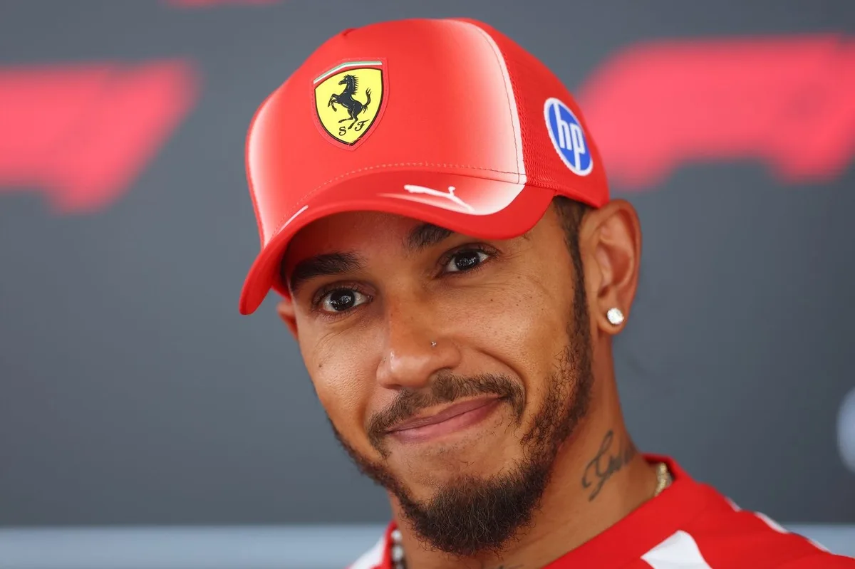 Hamilton celebra su recuperación en la F1 2026 tras difícil temporada anterior