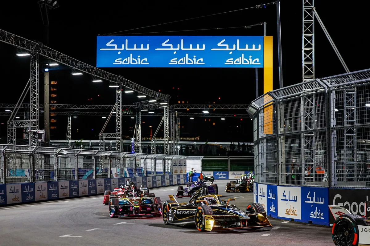 DS Penske demuestra su potencial en la apertura nocturna de Tokio en Fórmula E